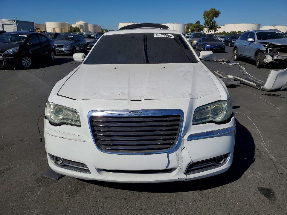 Продажа на аукционе авто 2013 Chrysler 300, vin: 2C3CCABT6DH644464, номер лота: 46583506