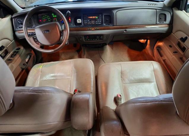2008 Ford Crown Victoria მანქანა იყიდება აუქციონზე, vin: 2FAFP74V08X121358, აუქციონის ნომერი: 45995726