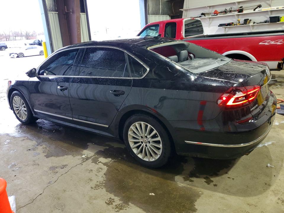 2017 Volkswagen Passat მანქანა იყიდება აუქციონზე, vin: 1VWBT7A34HC050893, აუქციონის ნომერი: 45961046