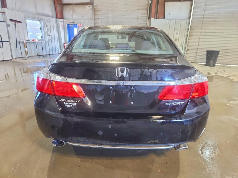 79693025 :رقم المزاد ، 1HGCR2F55FA026437 vin ، 2015 Honda Accord مزاد بيع