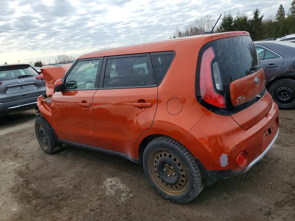 47542156 :رقم المزاد ، KNDJP3A55J7512101 vin ، 2018 Kia Soul مزاد بيع
