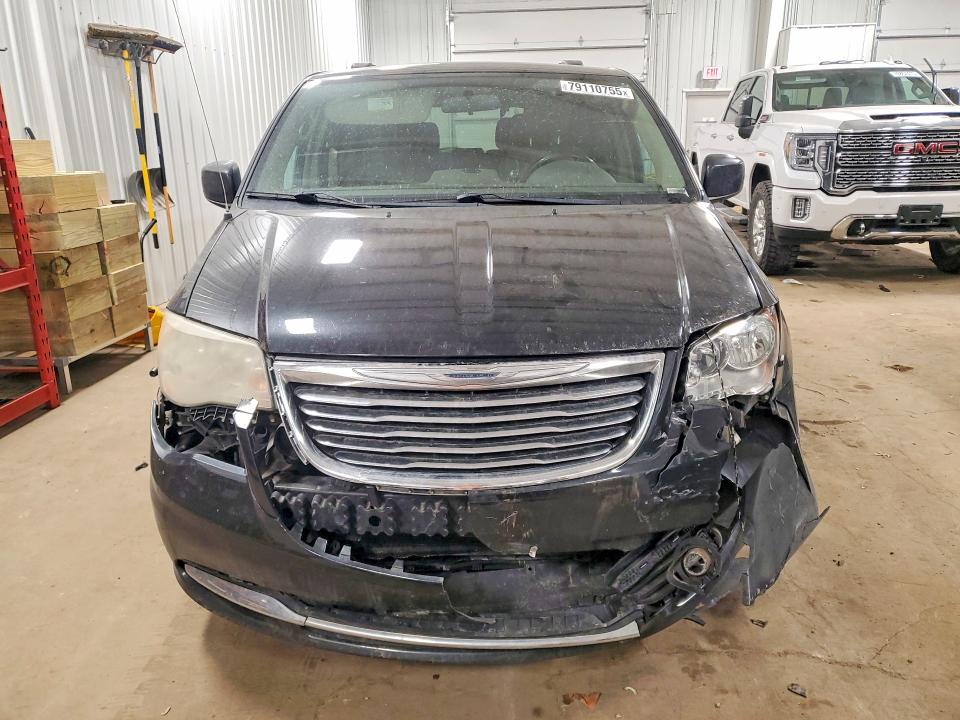 2011 Chrysler Town & Country მანქანა იყიდება აუქციონზე, vin: 2A4RR8DG2BR676245, აუქციონის ნომერი: 79110755