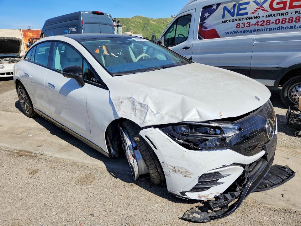 2025 Mercedes-benz Eqe Sedan მანქანა იყიდება აუქციონზე, vin: W1KEG2BB2SF062310, აუქციონის ნომერი: 45989346
