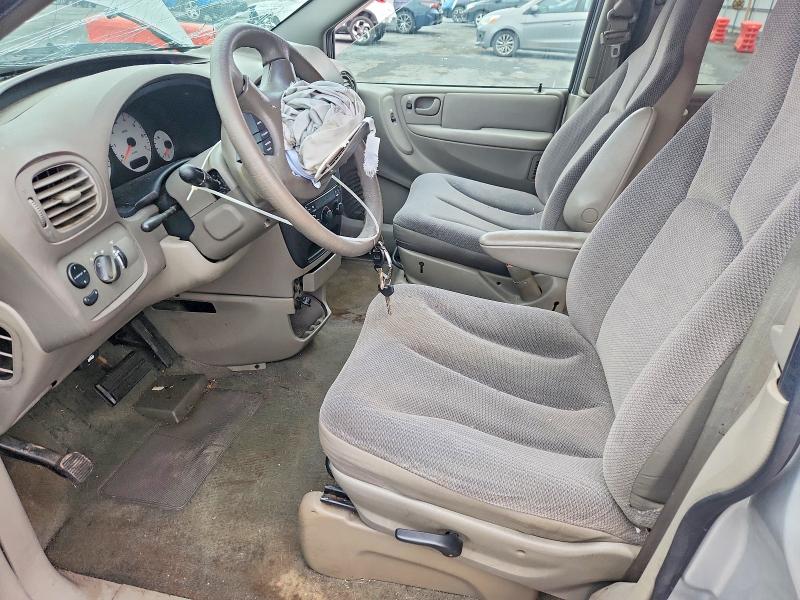 79815465 :رقم المزاد ، 1C4GJ25381B241563 vin ، 2001 Chrysler Voyager مزاد بيع