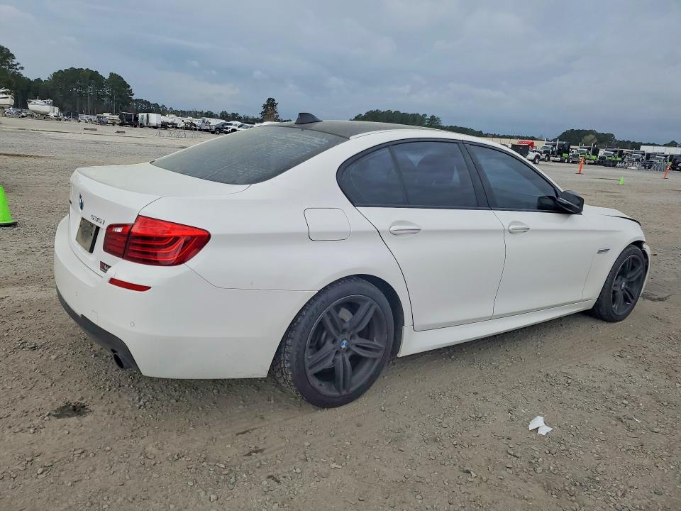 2015 Bmw 535 მანქანა იყიდება აუქციონზე, vin: WBA5B3C56FD542890, აუქციონის ნომერი: 42013846