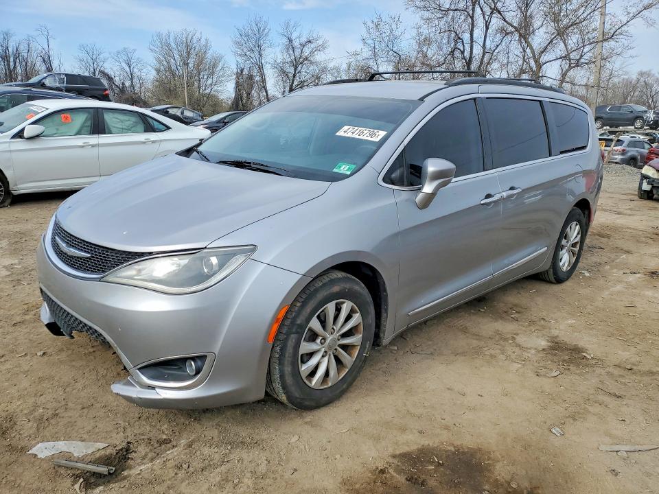 2017 Chrysler Pacifica მანქანა იყიდება აუქციონზე, vin: 2C4RC1BG8HR511889, აუქციონის ნომერი: 47416796