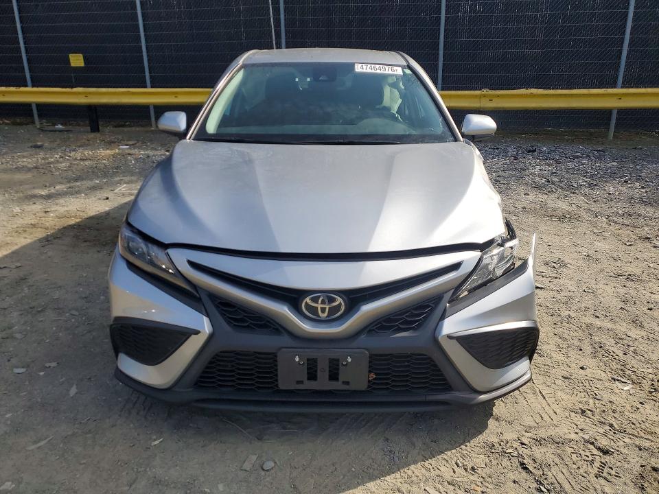 2021 Toyota Camry მანქანა იყიდება აუქციონზე, vin: 4T1G11AK7MU531076, აუქციონის ნომერი: 47464976