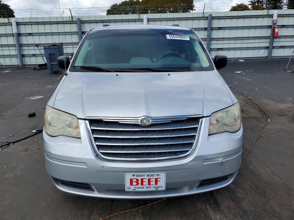 Продажа на аукционе авто 2010 Chrysler Town & Country, vin: 2A4RR4DE1AR166135, номер лота: 45644066