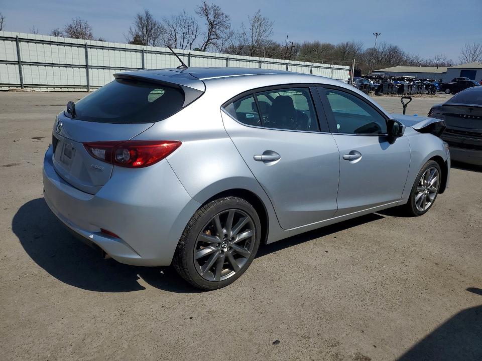 Продажа на аукционе авто 2018 Mazda 3, vin: 3MZBN1L37JM181356, номер лота: 47930066