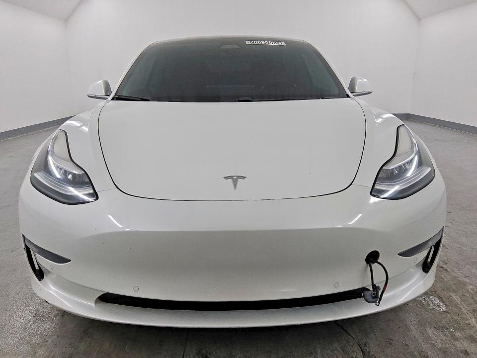 78690955 :رقم المزاد ، 5YJ3E1EA3KF328328 vin ، 2019 Tesla Model 3 مزاد بيع