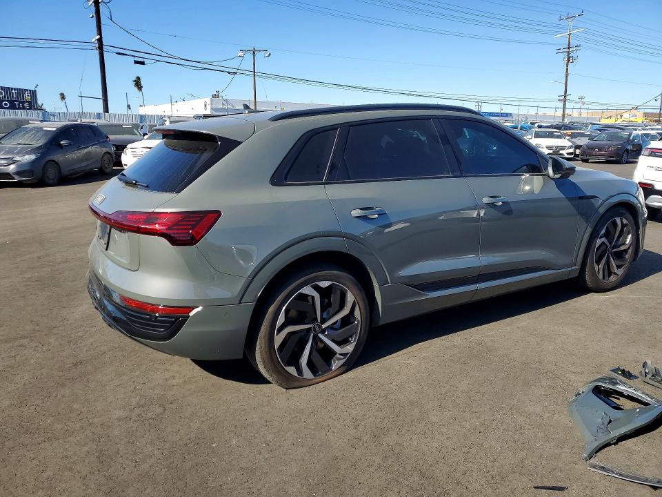 2024 Audi Q8 E-tron მანქანა იყიდება აუქციონზე, vin: WA15AAGE3RB010978, აუქციონის ნომერი: 41647196