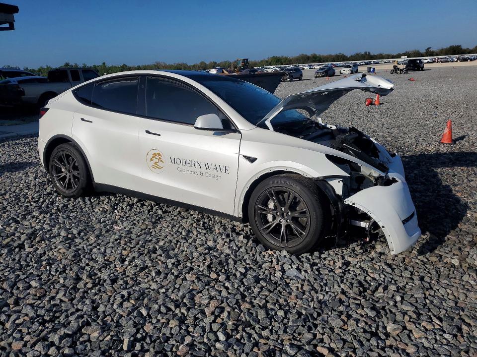 Продажа на аукционе авто 2025 Tesla Model Y, vin: 7SAYGAEE0SF263038, номер лота: 45557016