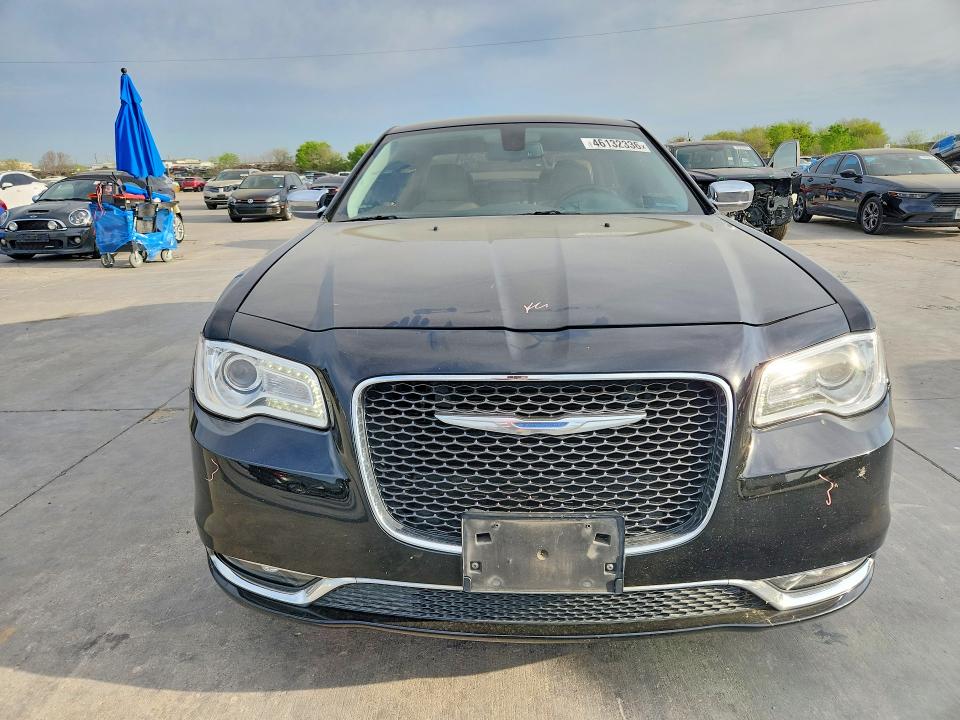 46132336 :رقم المزاد ، 2C3CCAKG0JH149093 vin ، 2018 Chrysler 300 مزاد بيع