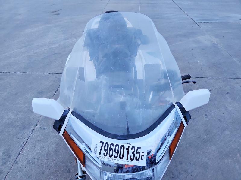 79690135 :رقم المزاد ، 1HFSC2235VA900824 vin ، 1997 Honda Gl1500 مزاد بيع