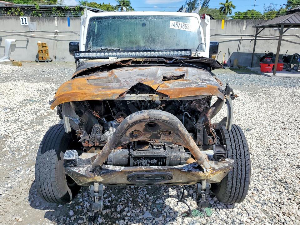 2015 Jeep Wrangler Unlimited მანქანა იყიდება აუქციონზე, vin: 1C4HJWEG3FL516515, აუქციონის ნომერი: 46716626