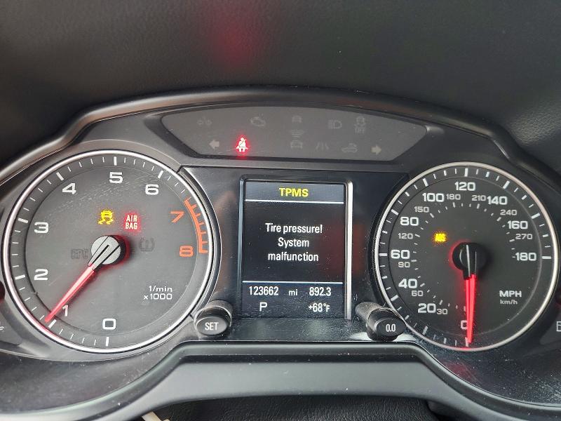 41813876 :رقم المزاد ، WA1LFAFP2BA026676 vin ، 2011 Audi Q5 مزاد بيع