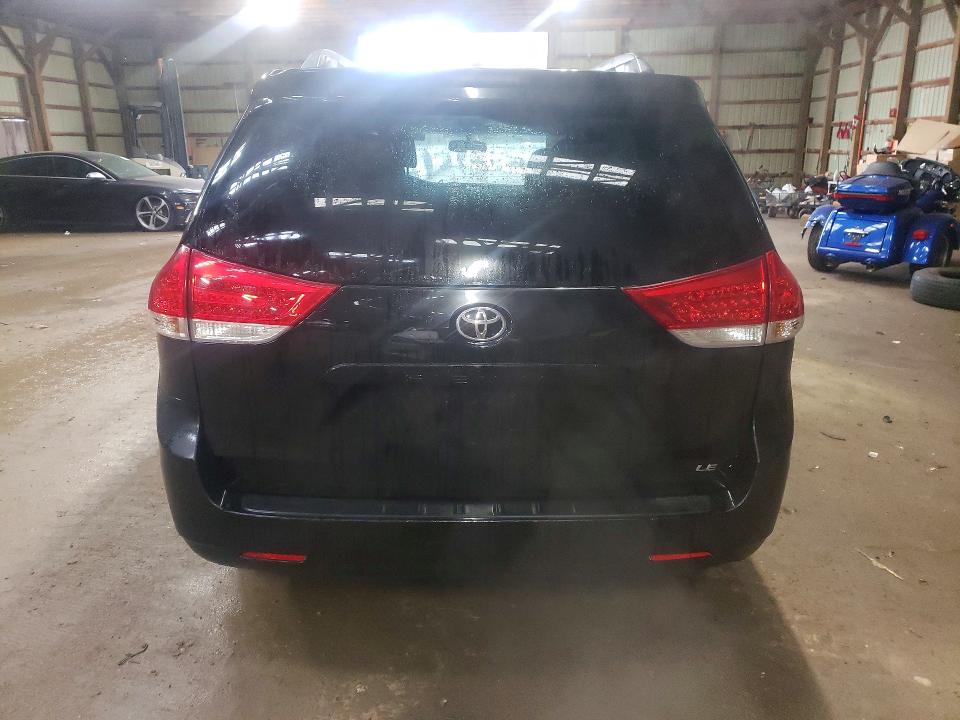 Продажа на аукционе авто 2011 Toyota Sienna, vin: 5TDKK3DC3BS051159, номер лота: 79084115