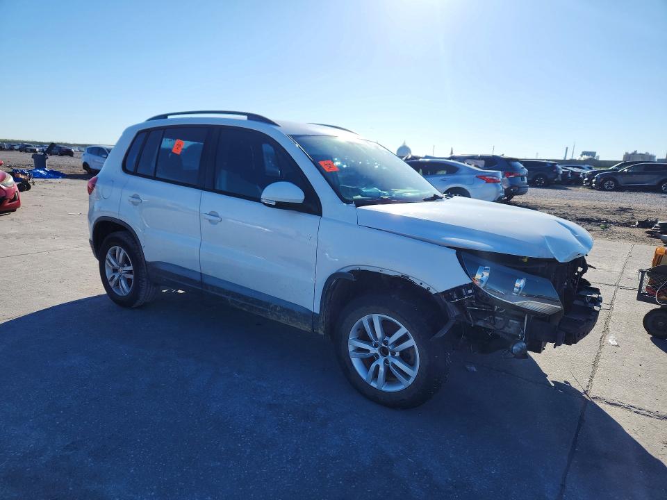 2015 Volkswagen Tiguan მანქანა იყიდება აუქციონზე, vin: WVGAV7AX3FW542995, აუქციონის ნომერი: 79646445