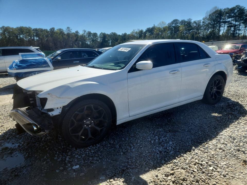 2019 Chrysler 300 მანქანა იყიდება აუქციონზე, vin: 2C3CCABG6KH566025, აუქციონის ნომერი: 46019846