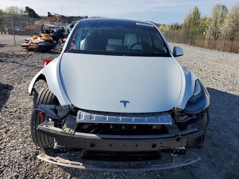 Продажа на аукционе авто 2023 Tesla Model Y, vin: 7SAYGDEE0PF884384, номер лота: 42038036