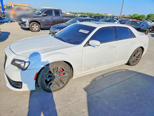 47815616 :رقم المزاد ، 2C3CCAPJ6PH542433 vin ، 2023 Chrysler 300c مزاد بيع