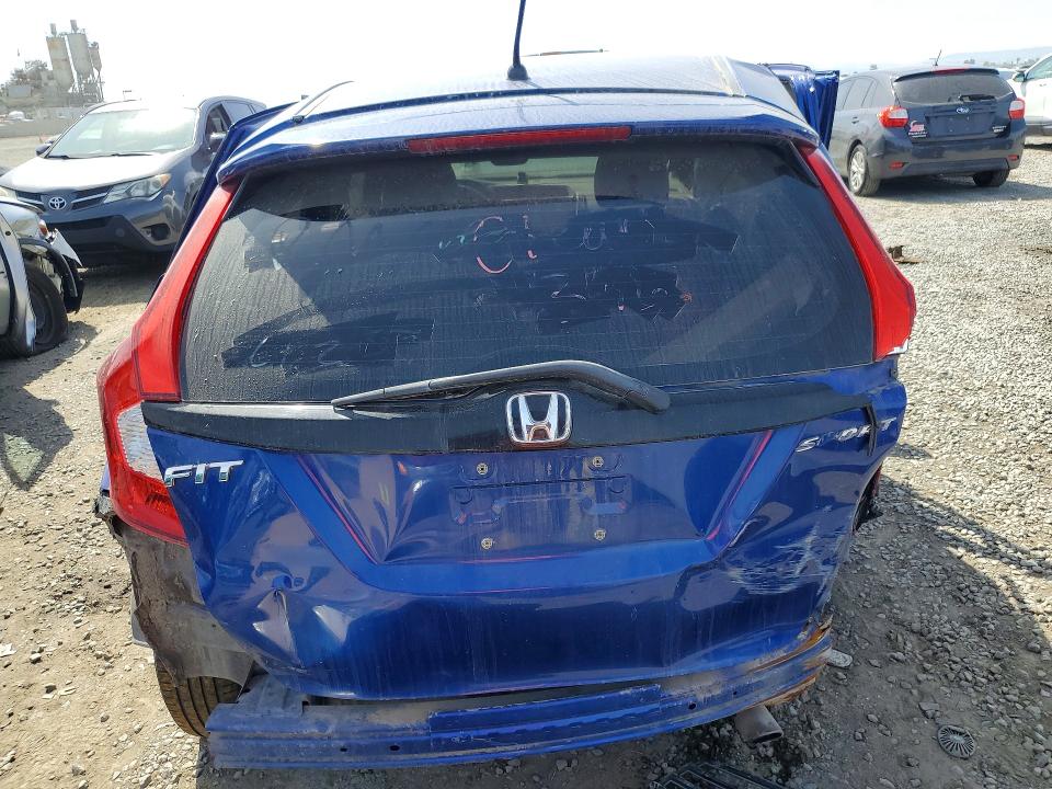 Продаж на аукціоні авто 2018 Honda Fit, vin: 3HGGK5H67JM724802, номер лоту: 45819746
