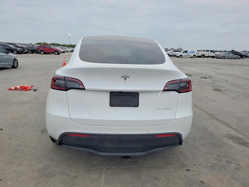 2022 Tesla Model Y მანქანა იყიდება აუქციონზე, vin: 7SAYGDEE2NF331751, აუქციონის ნომერი: 48042056