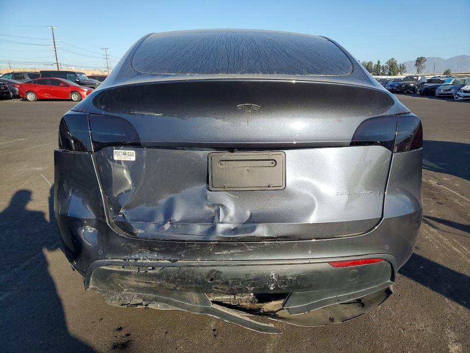 79197035 :رقم المزاد ، 5YJYGDEE3MF173805 vin ، 2021 Tesla Model Y مزاد بيع
