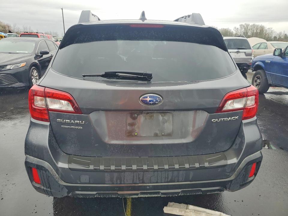Продажа на аукционе авто 2018 Subaru Outback, vin: 4S4BSACC7J3301648, номер лота: 45805166