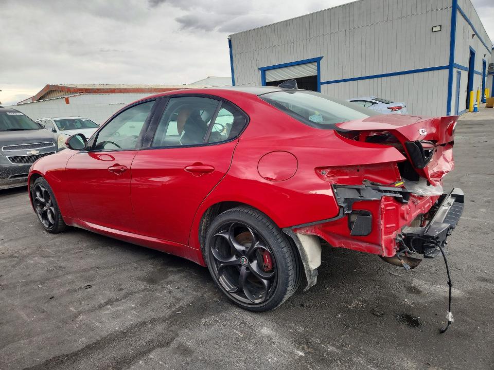 Продажа на аукционе авто 2018 Alfa Romeo Giulia, vin: ZARFAEEN4J7580652, номер лота: 47611656