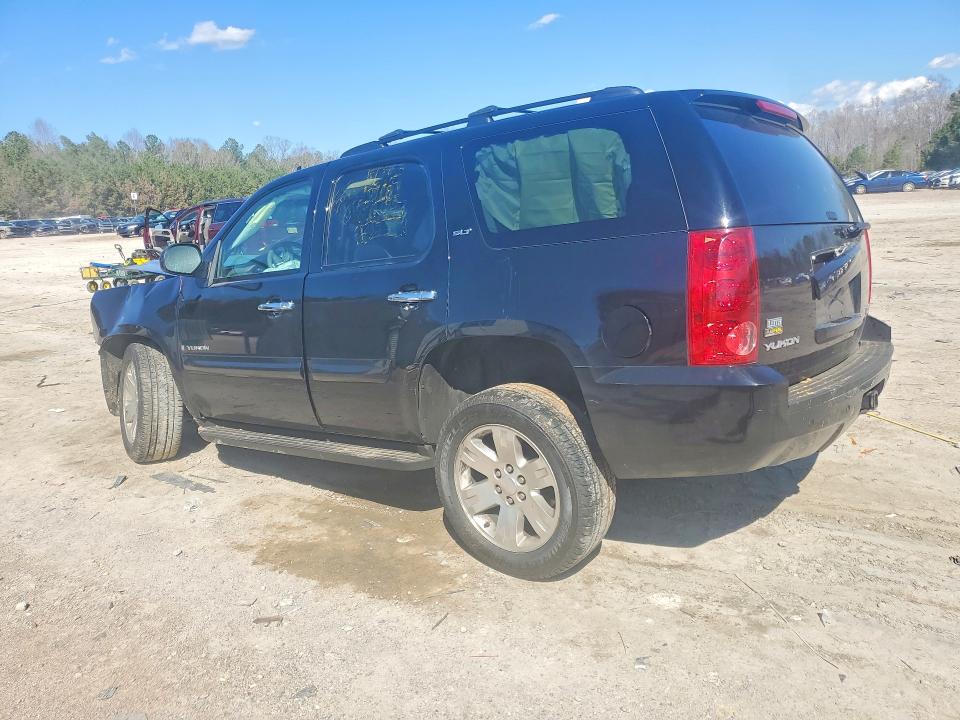 79562165 :رقم المزاد ، 1GKFK130X8R165880 vin ، 2008 Gmc Yukon مزاد بيع