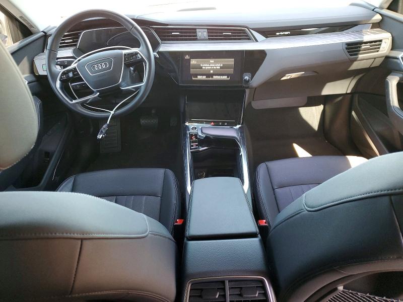 2024 Audi Q8 E-tron მანქანა იყიდება აუქციონზე, vin: WA15AAGE3RB010978, აუქციონის ნომერი: 41647196