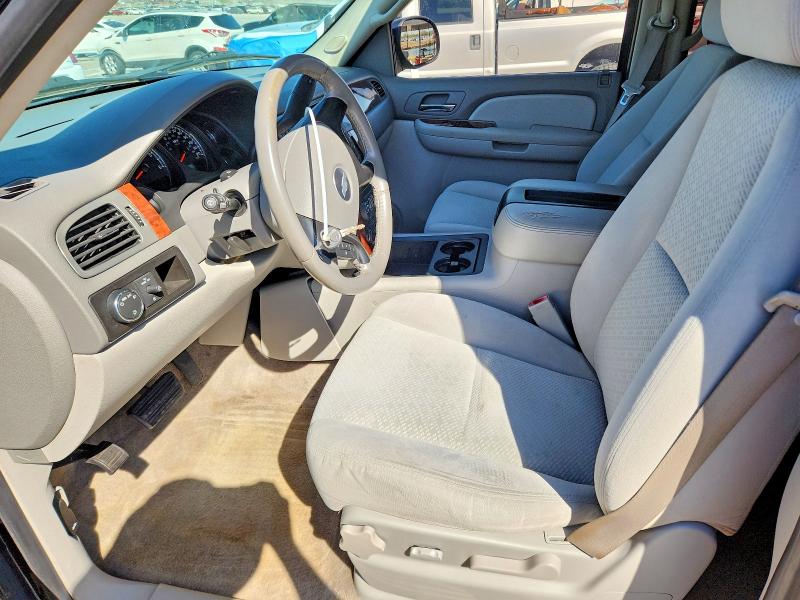 2008 Chevrolet Suburban მანქანა იყიდება აუქციონზე, vin: 1GNFC16JX8J192743, აუქციონის ნომერი: 46850996