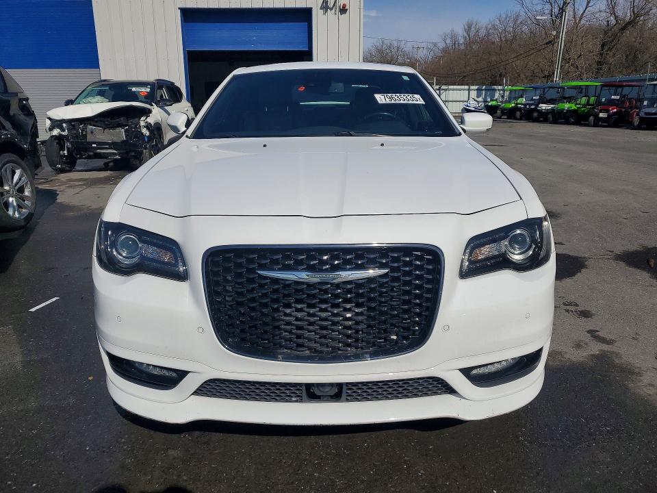 Aukcja sprzedaży 2018 Chrysler 300, vin: 2C3CCABG1JH240647, numer aukcji: 79635335