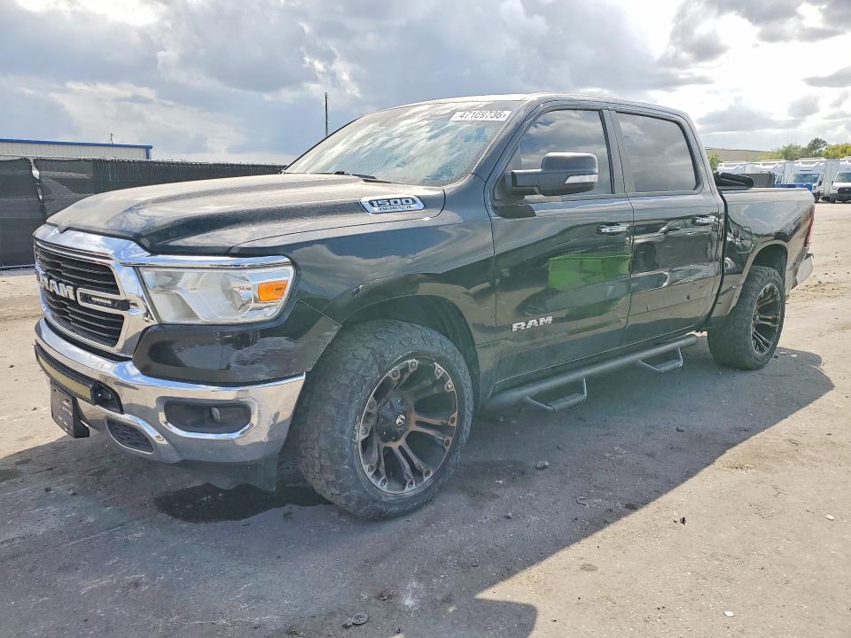 47169736 :رقم المزاد ، 1C6RREFT0KN730032 vin ، 2019 Ram 1500 مزاد بيع