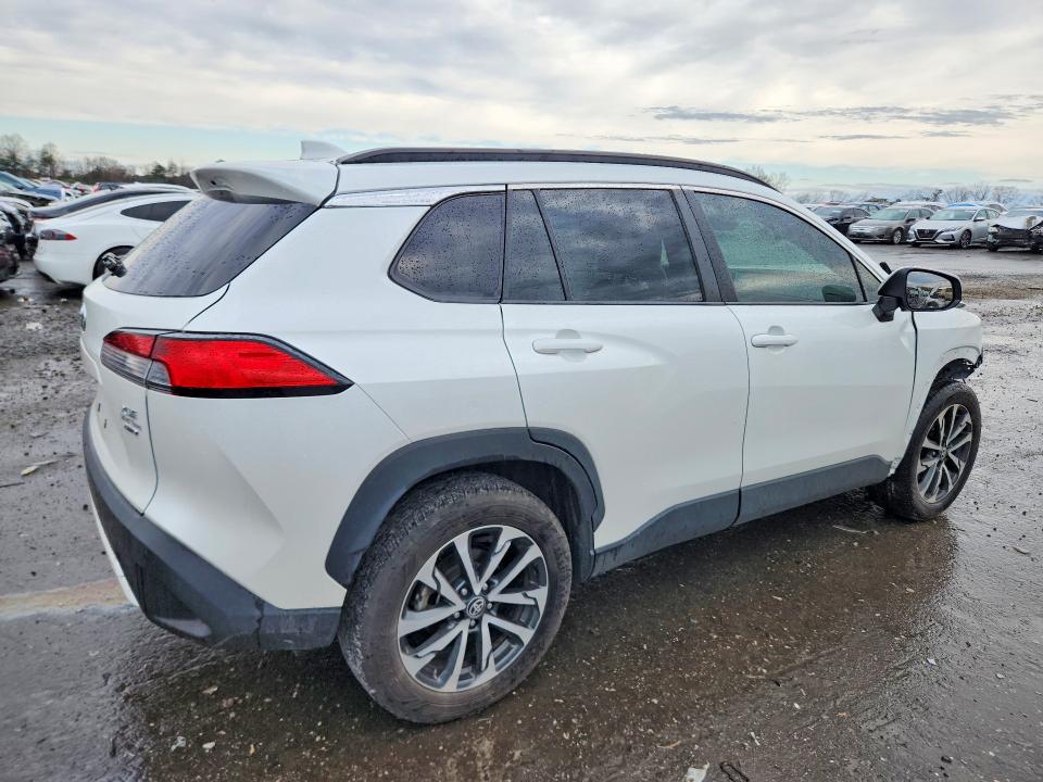 47106266 :رقم المزاد ، 7MUDAABG8RV109045 vin ، 2024 Toyota Corolla Cross مزاد بيع