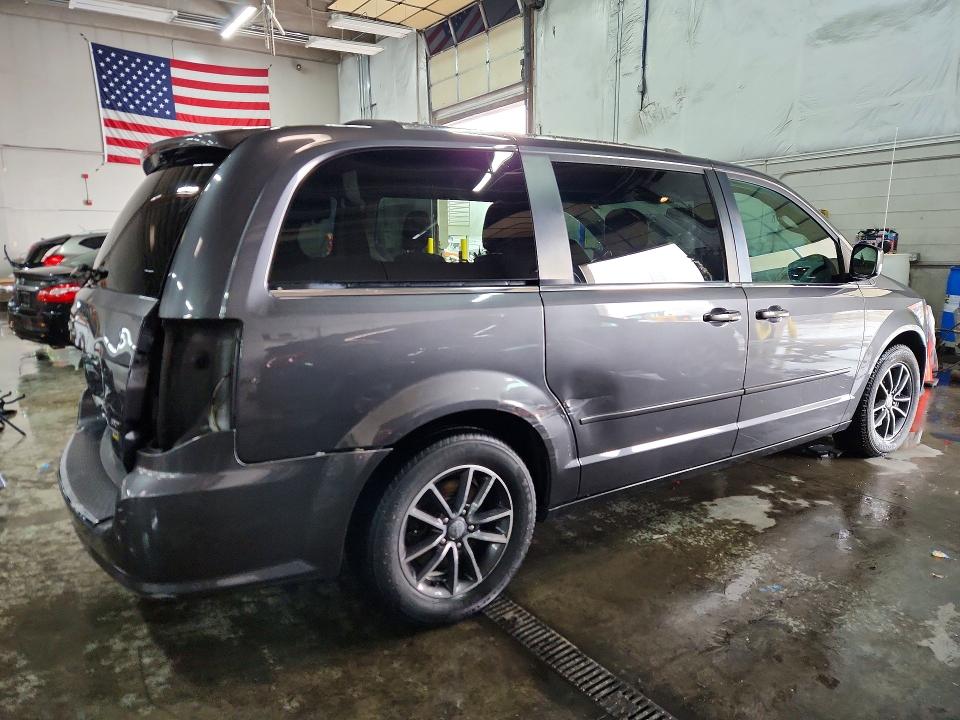 2017 Dodge Grand Caravan მანქანა იყიდება აუქციონზე, vin: 2C4RDGCGXHR842231, აუქციონის ნომერი: 41765366