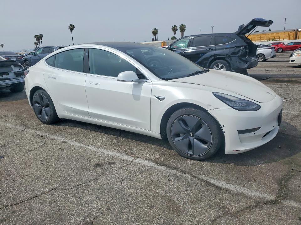 48162526 :رقم المزاد ، 5YJ3E1EA2LF745165 vin ، 2020 Tesla Model 3 مزاد بيع
