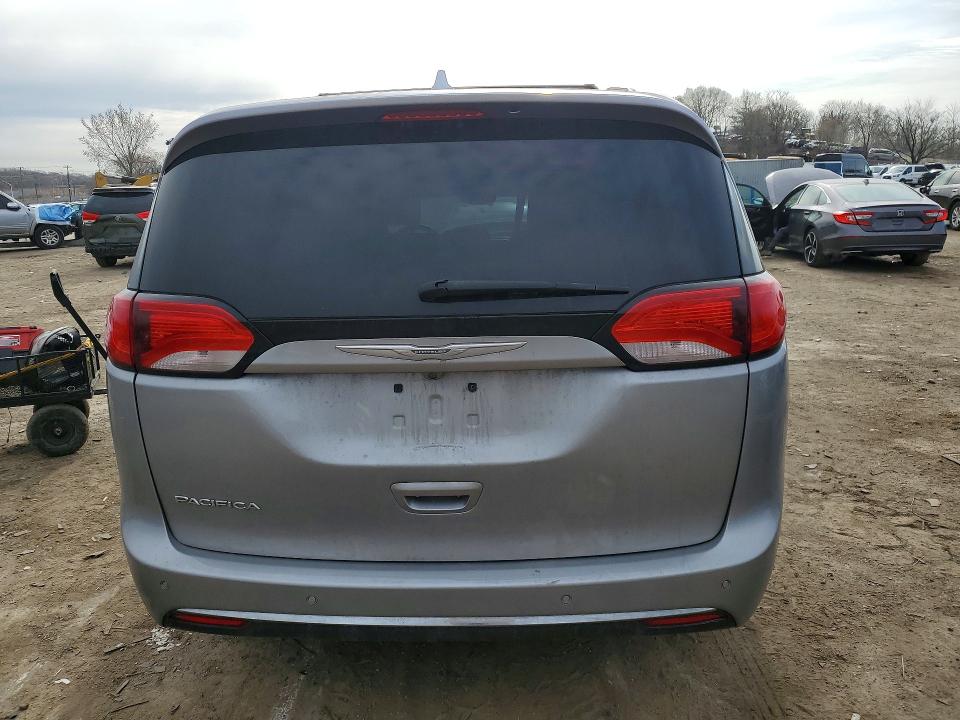 Продаж на аукціоні авто 2017 Chrysler Pacifica, vin: 2C4RC1BG8HR511889, номер лоту: 47416796