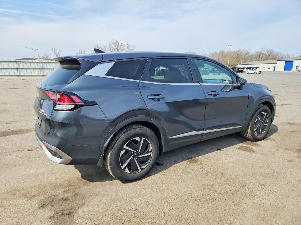 2023 Kia Sportage Hybrid მანქანა იყიდება აუქციონზე, vin: KNDPUCAG2P7065062, აუქციონის ნომერი: 48341026