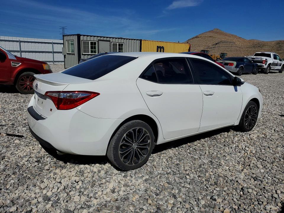 46333126 :رقم المزاد ، 5YFBURHE9FP231379 vin ، 2015 Toyota Corolla مزاد بيع