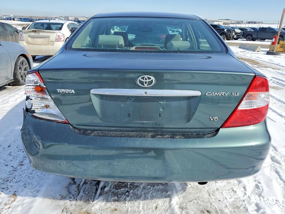 47936926 :رقم المزاد ، JTDBF30K620044680 vin ، 2002 Toyota Camry مزاد بيع