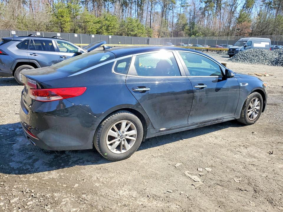 47038276 :رقم المزاد ، 5XXGT4L38JG201616 vin ، 2018 Kia Optima مزاد بيع
