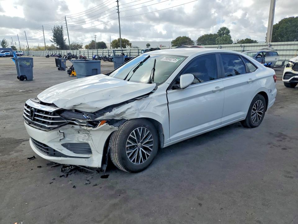 79593215 :رقم المزاد ، 3VWC57BU3MM021271 vin ، 2021 Volkswagen Jetta مزاد بيع