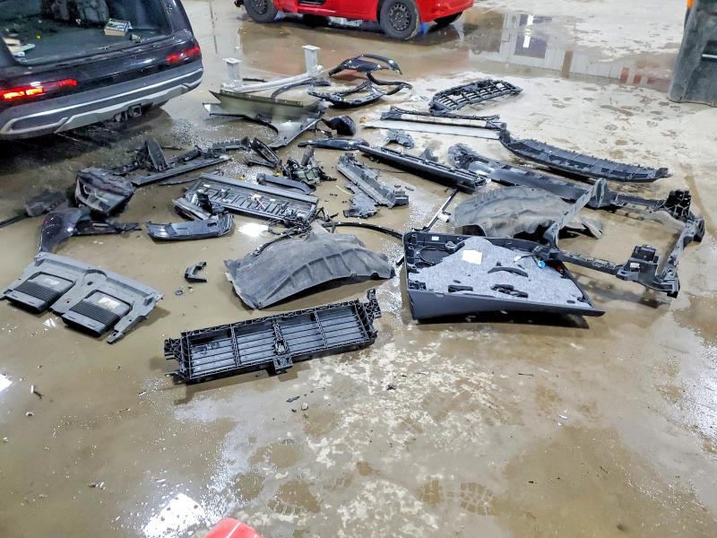 47262296 :رقم المزاد ، WA1LJBF75ND001665 vin ، 2022 Audi Q7 مزاد بيع
