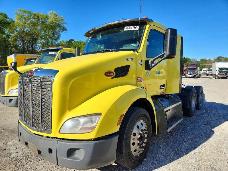 2017 Peterbilt 579 მანქანა იყიდება აუქციონზე, vin: 1XPBDP9X0HD410841, აუქციონის ნომერი: 46034186