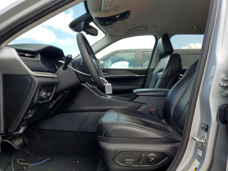 Продажа на аукционе авто 2023 Jeep Grand Cherokee, vin: 1C4RJHBG4PC666672, номер лота: 60264075