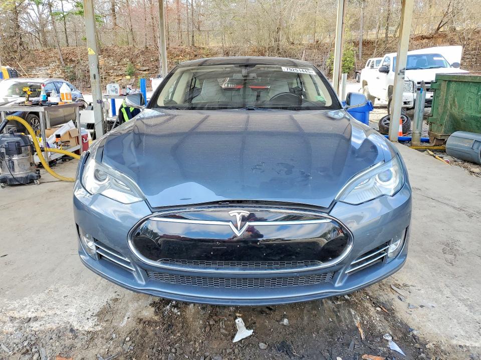 2012 Tesla Model S მანქანა იყიდება აუქციონზე, vin: 5YJSA1DN2CFP02389, აუქციონის ნომერი: 79251445