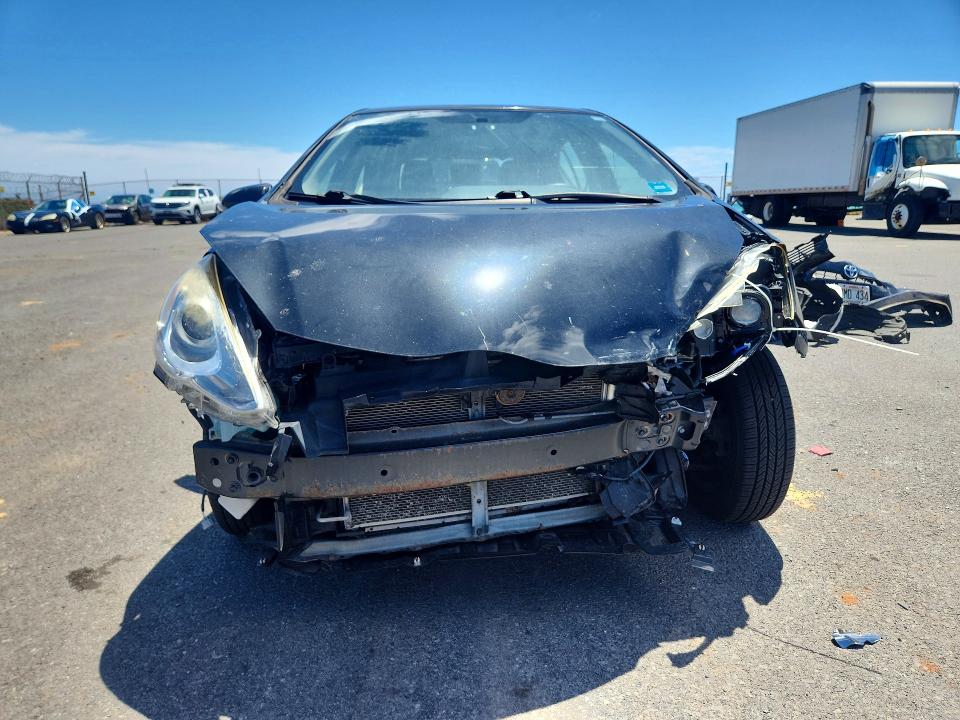 2016 Toyota Prius C მანქანა იყიდება აუქციონზე, vin: JTDKDTB36G1590442, აუქციონის ნომერი: 48161786
