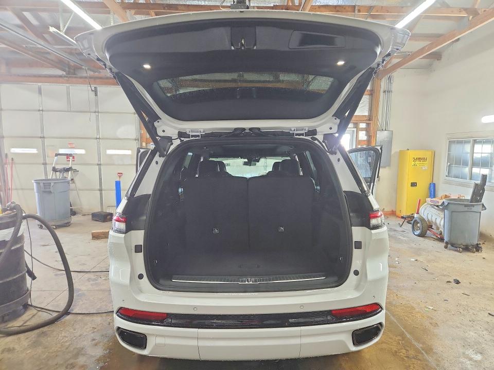 47406696 :رقم المزاد ، 1C4RJKET4P8103825 vin ، 2023 Jeep Grand Cherokee مزاد بيع